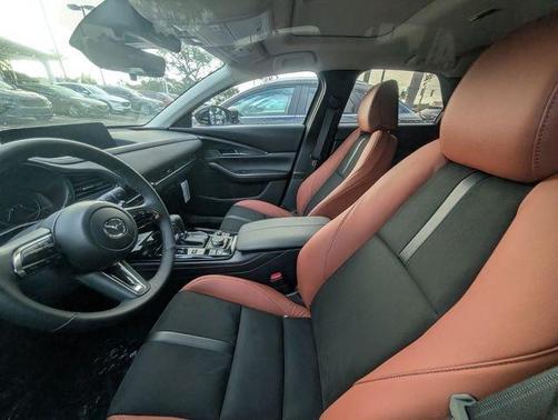 Zircon 2025 Mazda CX-30 2.5 Carbon Turbo