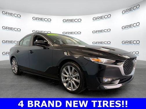 Jet Black Mica 2023 Mazda Mazda3 FWD w/Select Package