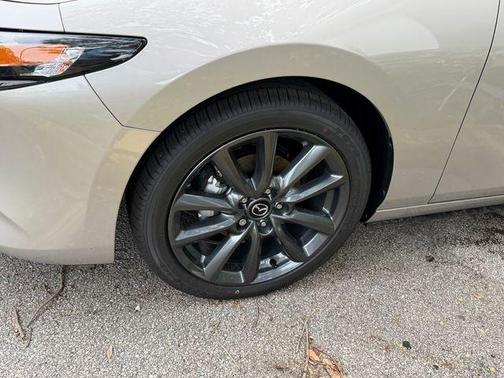 Platinum Quartz Metallic 2026 Mazda Mazda3 FWD w/Preferred Package