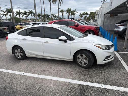 Summit White 2017 Chevrolet Cruze LS