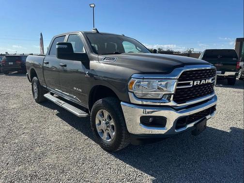 2024 RAM 2500 Big Horn Crew Cab 4x4 6'4' Box