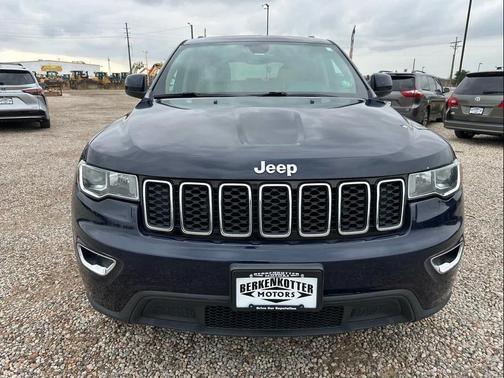 2017 Jeep Grand Cherokee Laredo