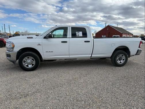 Bright White Clearcoat 2019 RAM 3500 Tradesman Crew Cab 4x4 8' Box