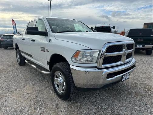 2017 RAM 2500 Tradesman Crew Cab 4x4 6'4' Box