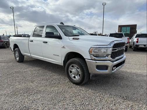 2019 RAM 3500 Tradesman Crew Cab 4x4 8' Box
