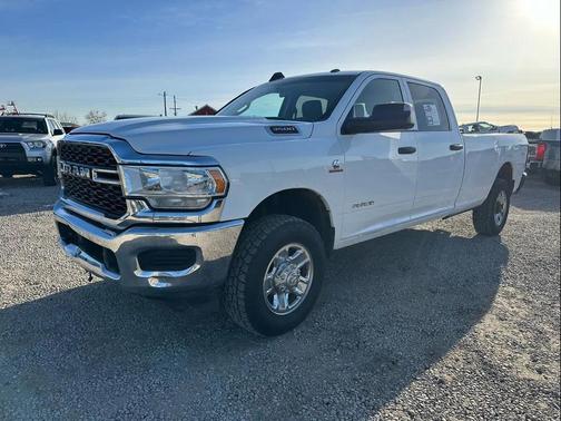 2019 RAM 3500 Tradesman Crew Cab 4x4 8' Box