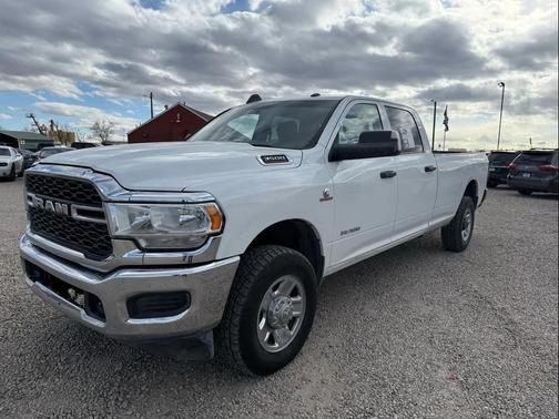 2019 RAM 3500 Tradesman Crew Cab 4x4 8' Box