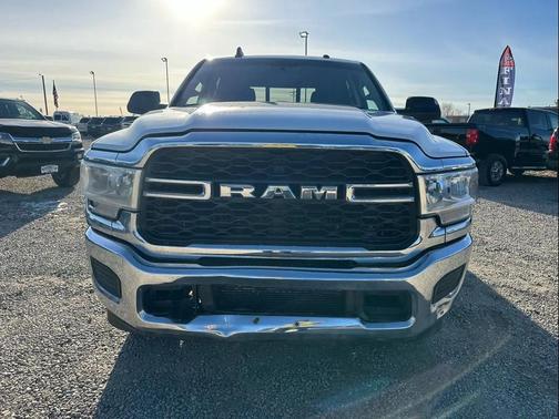 2019 RAM 3500 Tradesman Crew Cab 4x4 8' Box