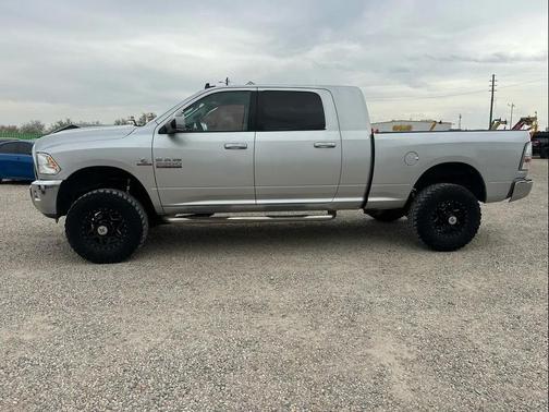 Bright Silver Metallic Clearcoat 2015 RAM 2500 Laramie