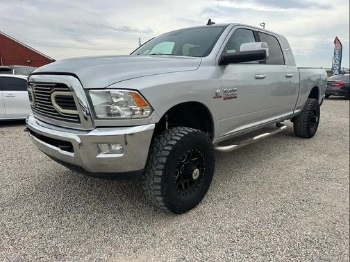 Bright Silver Metallic Clearcoat 2015 RAM 2500 Laramie