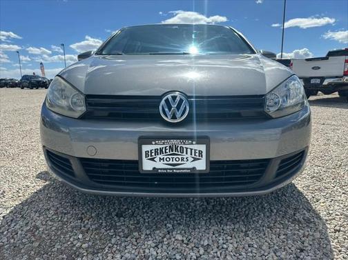 2010 Volkswagen Golf 4-Door