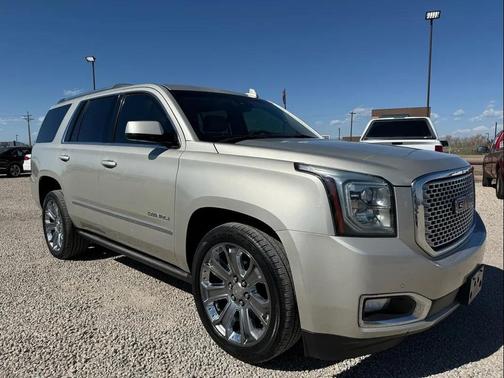 Champagne Silver Metallic 2015 GMC Yukon Denali