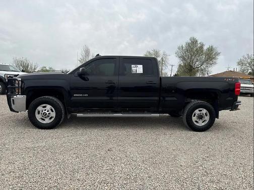 Black 2018 Chevrolet Silverado 2500 LT