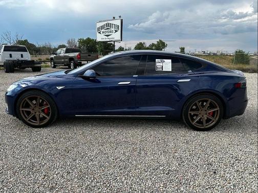 2016 Tesla Model S 90D