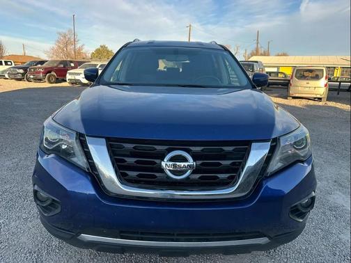 2018 Nissan Pathfinder SV