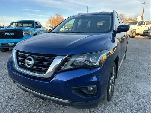 2018 Nissan Pathfinder SV