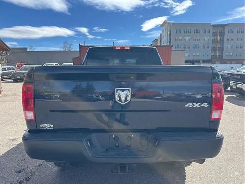 True Blue Pearlcoat 2018 RAM 2500 Tradesman Crew Cab 4x4 6'4' Box