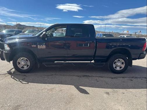 True Blue Pearlcoat 2018 RAM 2500 Tradesman Crew Cab 4x4 6'4' Box