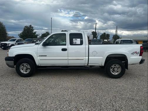 2005 Chevrolet Silverado 2500 LS H/D Extended Cab