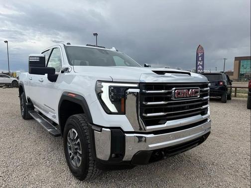 White 2024 GMC Sierra 2500 SLT