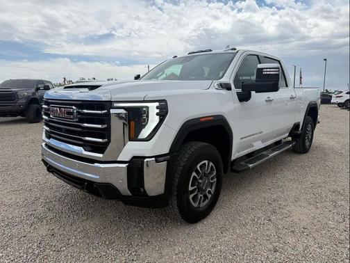 White 2024 GMC Sierra 2500 SLT