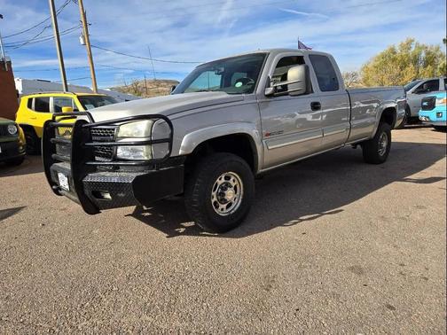 2005 Chevrolet Silverado 2500 LS H/D Extended Cab