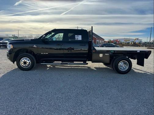 2021 RAM 3500 Big Horn Crew Cab 4x4 8' Box