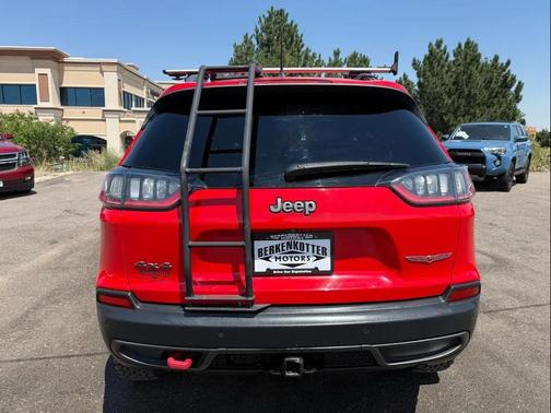 2019 Jeep Cherokee Trailhawk