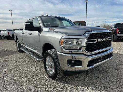 2023 RAM 2500 Big Horn Crew Cab 4x4 8' Box