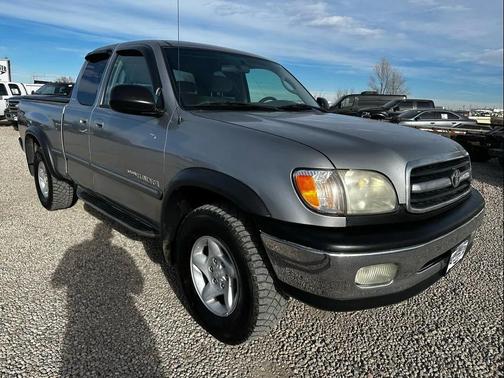 Thunder Gray Metallic 2002 Toyota Tundra SR5