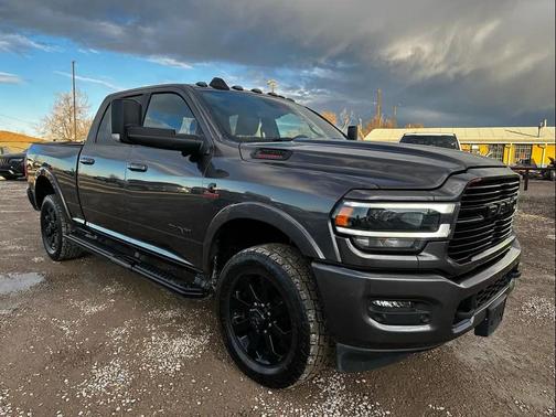 2020 RAM 2500 Laramie Crew Cab 4X4 6'4' Box