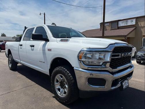 2020 RAM 2500 Tradesman Crew Cab 4X4 8' Box