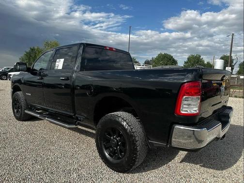 2019 RAM 2500 Big Horn Crew Cab 4x4 6'4' Box