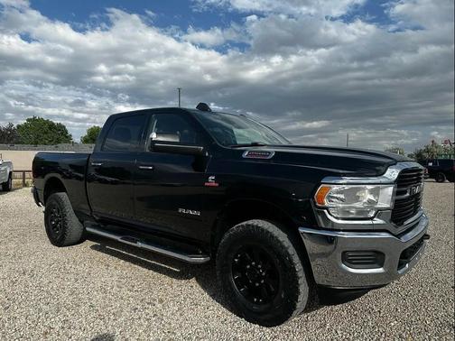 2019 RAM 2500 Big Horn Crew Cab 4x4 6'4' Box