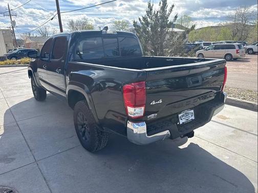 Midnight Black Metallic 2022 Toyota Tacoma SR5