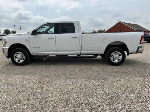 2019 RAM 2500 Big Horn Crew Cab 4x4 8' Box
