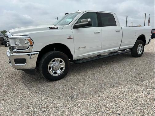 2019 RAM 2500 Big Horn Crew Cab 4x4 8' Box