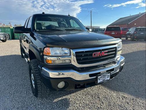 2004 GMC Sierra 2500 SLT H/D Crew Cab