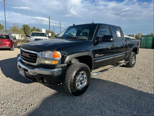 2004 GMC Sierra 2500 SLT H/D Crew Cab