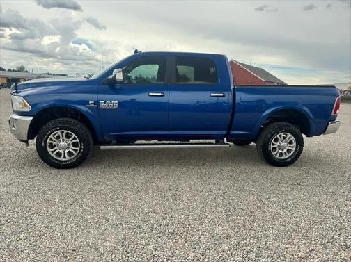 2018 RAM 2500 Laramie Crew Cab 4x4 6'4' Box