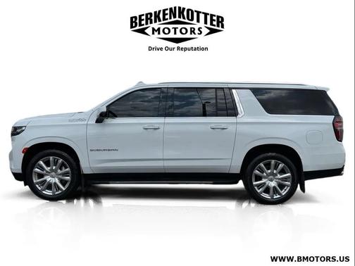 Summit White 2021 Chevrolet Suburban 4WD High Country