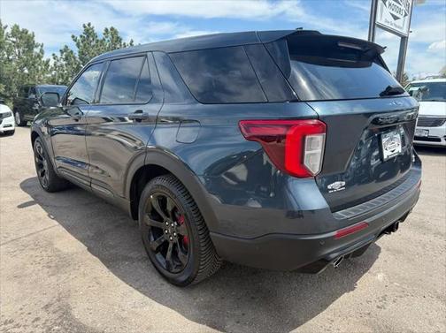 2022 Ford Explorer ST