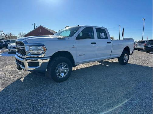 2020 RAM 3500 Tradesman Crew Cab 4x4 8' Box