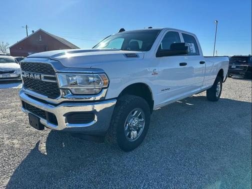 2020 RAM 3500 Tradesman Crew Cab 4x4 8' Box