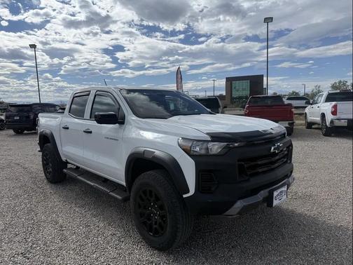 Summit White 2023 Chevrolet Colorado Trail Boss