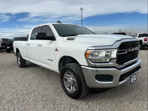 2019 RAM 3500 Big Horn Crew Cab 4x4 8' Box