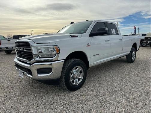 2019 RAM 3500 Big Horn Crew Cab 4x4 8' Box