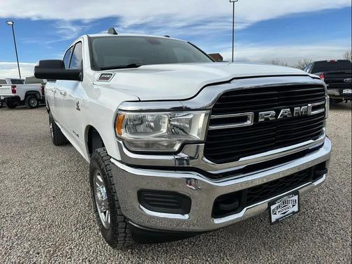 2019 RAM 3500 Big Horn Crew Cab 4x4 8' Box