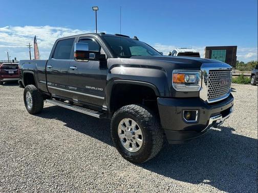 2016 GMC Sierra 2500 Denali