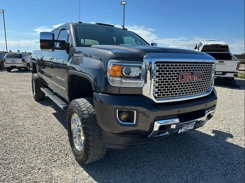 2016 GMC Sierra 2500 Denali